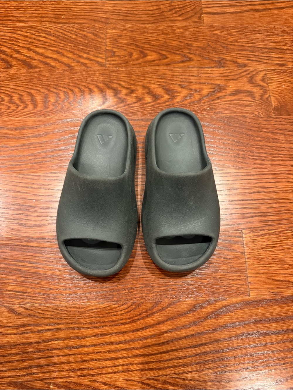 Yeezy Black Kids Foam Slide Sandals